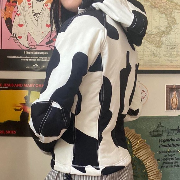 🏂 RARE Kappa Cow Print Snowboard Jacket - Bella Hadid’s owns this ! - Picture 4 of 4